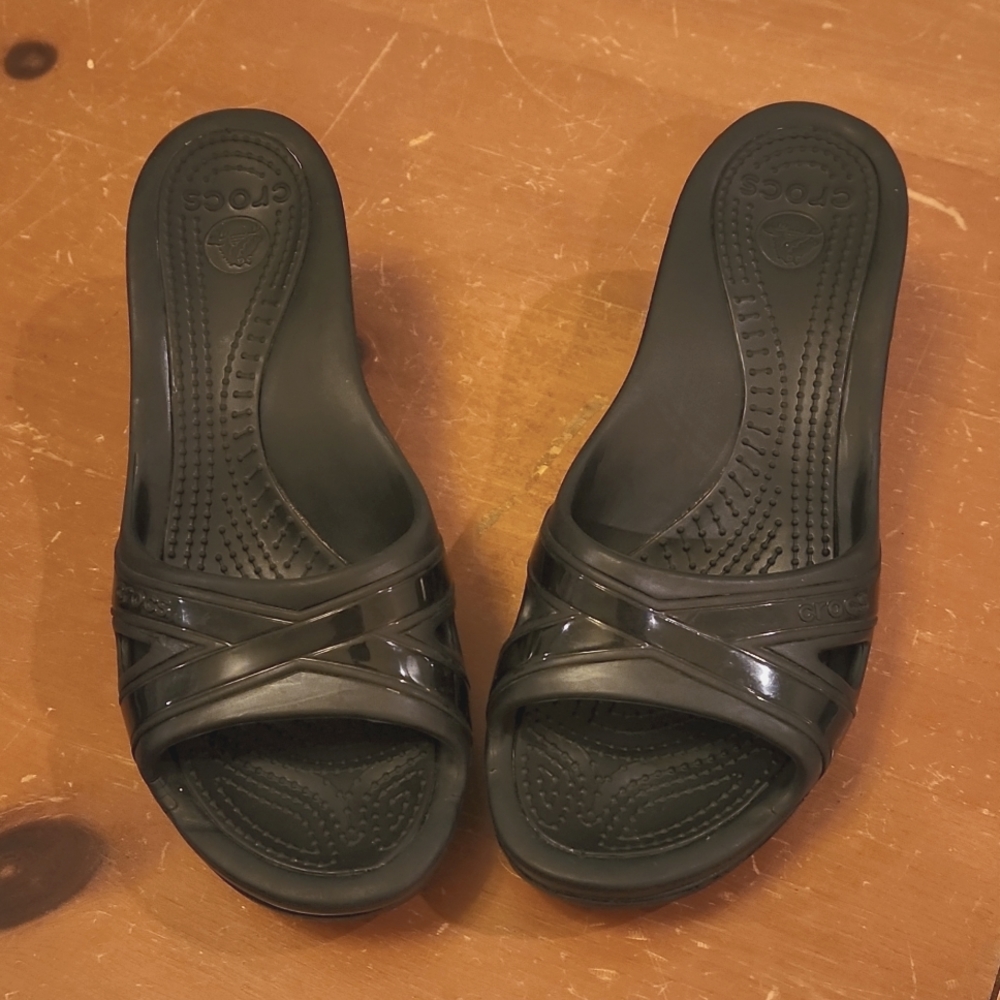 Croc wedge shoes, black